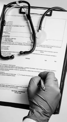 IA dans l'industrie pharmaceutique - transparence médicale